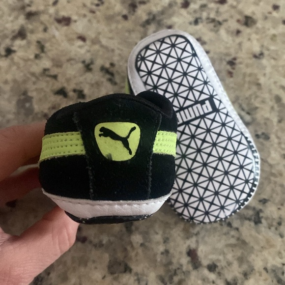 Puma Baby Slip On Shoes - Picture 4 of 5